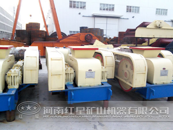 板巖對(duì)輥式破碎機(jī)
