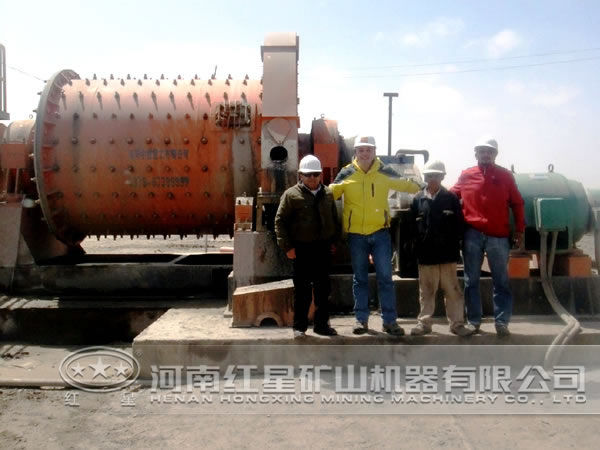 白鎢礦球磨機(jī) 白鎢礦球磨機(jī)