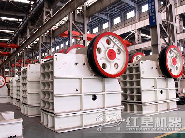 顎式破碎機(jī)實(shí)拍