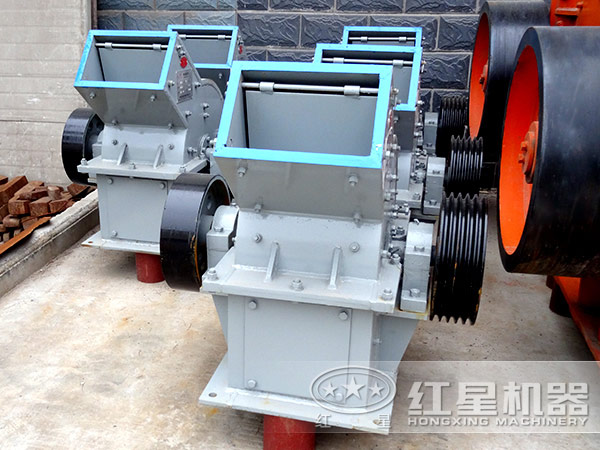 河卵石錘式破碎機(jī)實(shí)拍