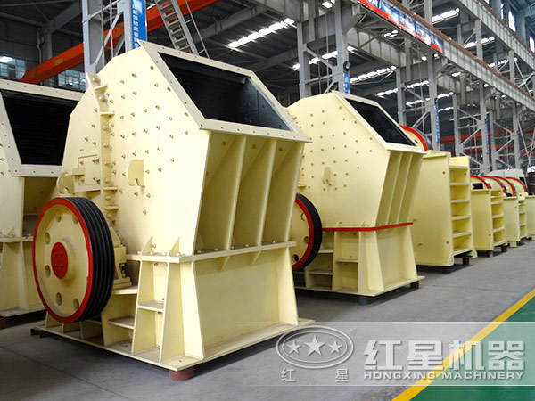 砂巖錘式破碎機實拍