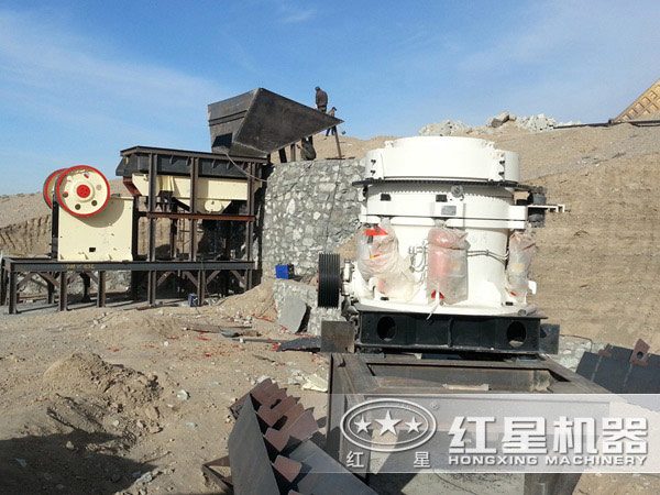 時(shí)產(chǎn)400噸鵝卵石制砂生產(chǎn)線現(xiàn)場實(shí)拍