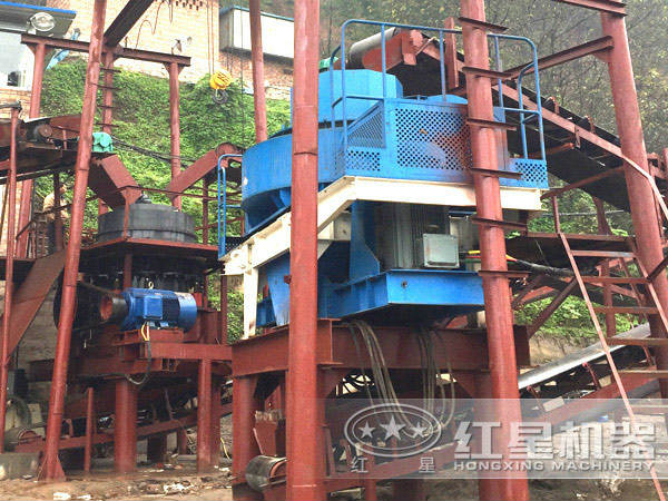 200方/小時(shí)加工花崗巖的整套石料生產(chǎn)線現(xiàn)場(chǎng)實(shí)拍