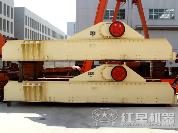 振動(dòng)給料機(jī)設(shè)備