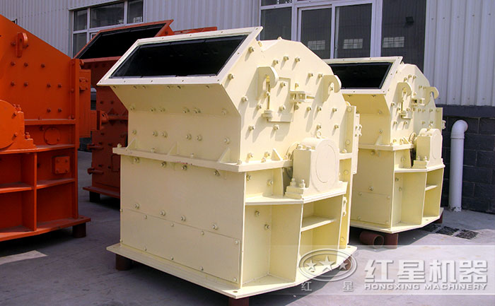 玄武巖細(xì)碎機(jī)設(shè)備實(shí)拍