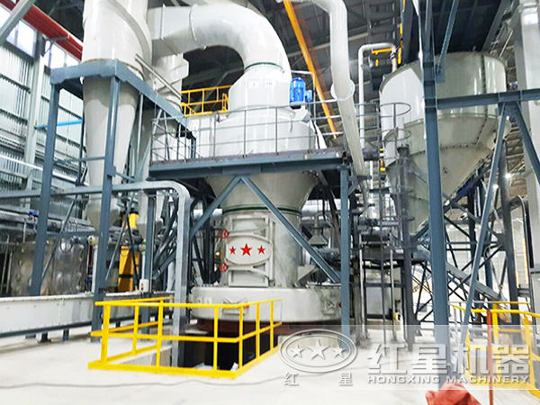 廣西用戶高嶺土磨粉現(xiàn)場