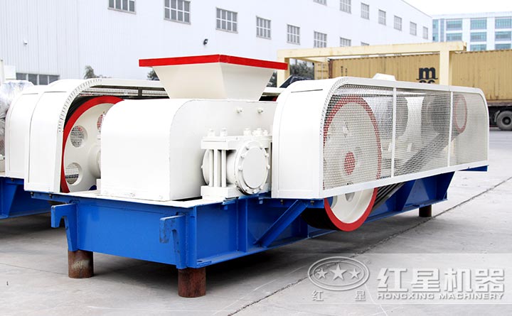 輥式破碎機(jī)實(shí)拍