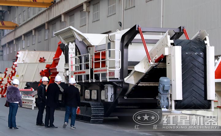 履帶式破碎站設(shè)備