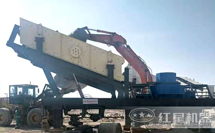 移動(dòng)造沙機(jī)設(shè)備生產(chǎn)現(xiàn)場