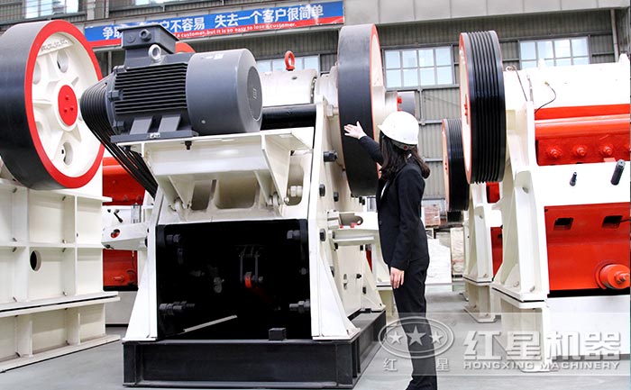 PE-900*1200破碎機設備廠區(qū)