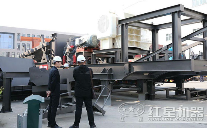 半掛車型破碎機廠區