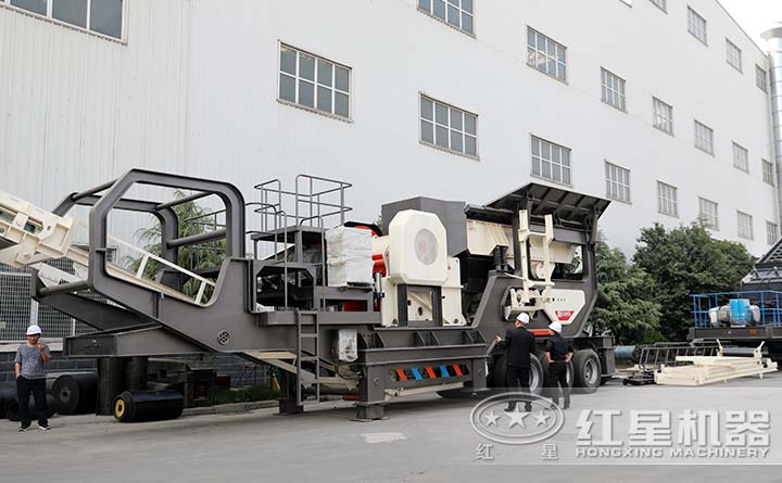 客戶到廠參觀可移動一體式碎沙機