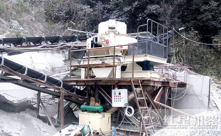 江西客戶沖擊式破碎機(jī)客戶現(xiàn)場