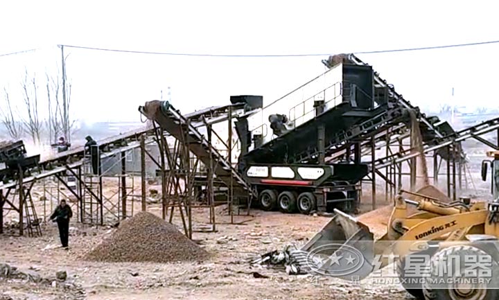 建筑垃圾移動(dòng)反擊式破碎站設(shè)備實(shí)拍