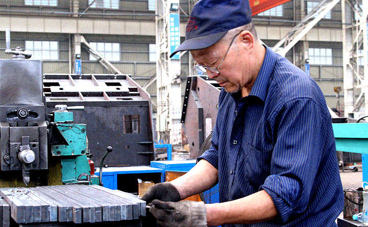 紅星匠心打造膨潤土磨粉機