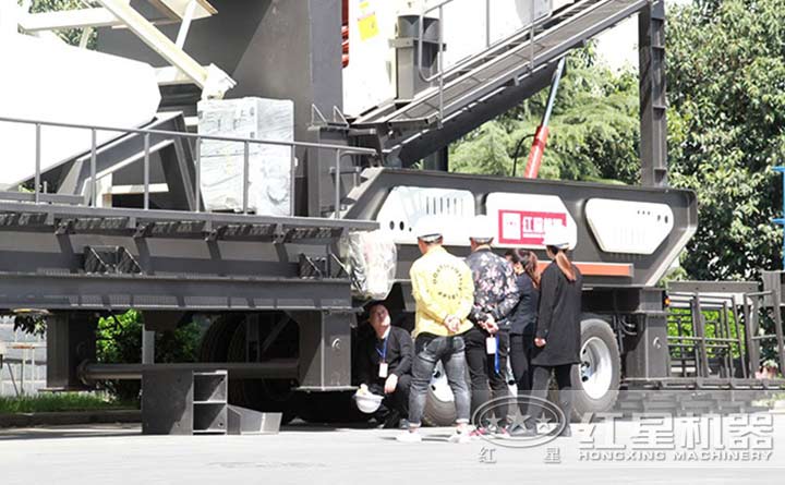 客戶到廠參觀設備