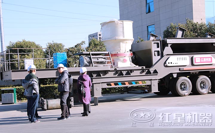 用戶考察紅星建筑垃圾破碎機廠區