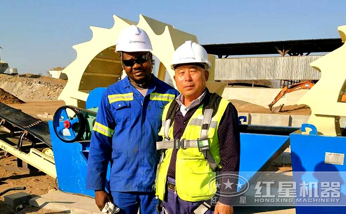 大型洗砂機(jī)設(shè)備安裝現(xiàn)場(chǎng)