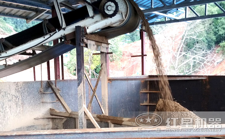 石塊流動碎沙機設備現場物料