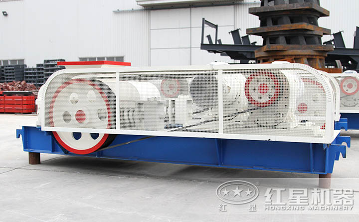 紅星廠區(qū)內(nèi)多種對(duì)輥破現(xiàn)貨型號(hào)，歡迎隨時(shí)免費(fèi)技術(shù)咨詢