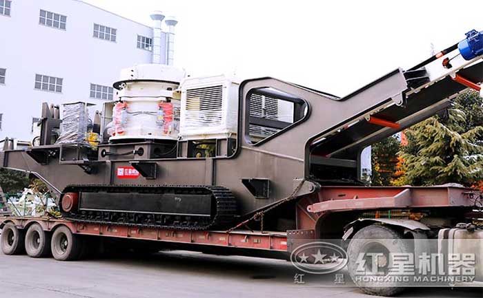 移動式破碎生產(chǎn)線發(fā)貨現(xiàn)場