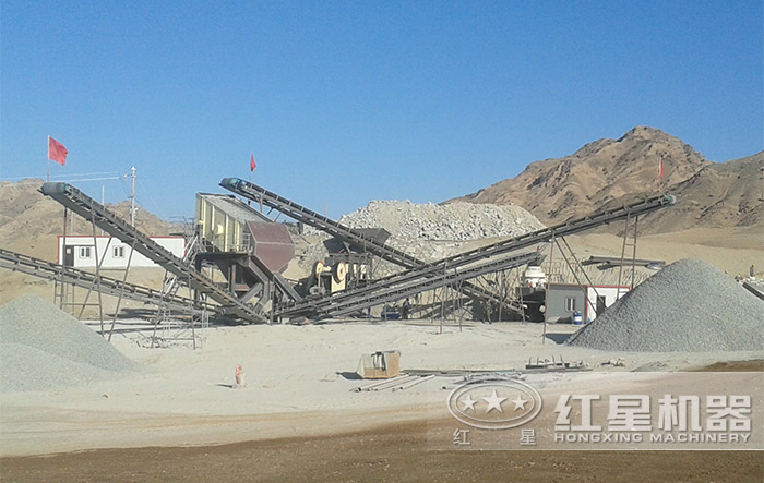 鉀鈉石破碎制砂現(xiàn)場