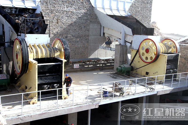 碎石機現場實拍