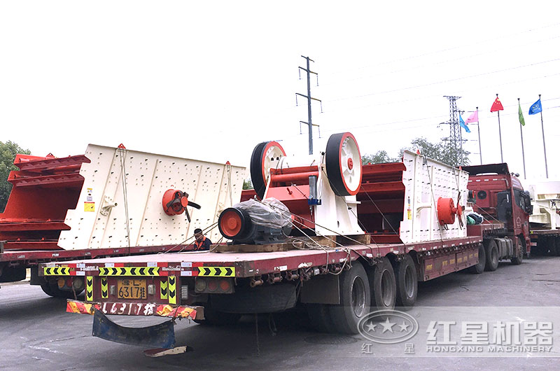 紅星石灰石鄂破機發貨現場